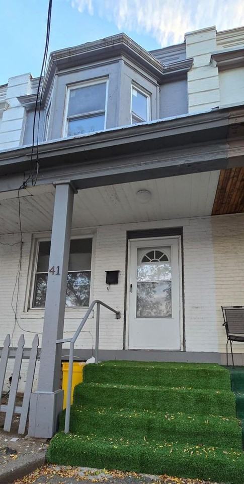 41 Wilkinson Pl - Photo 2 of 18