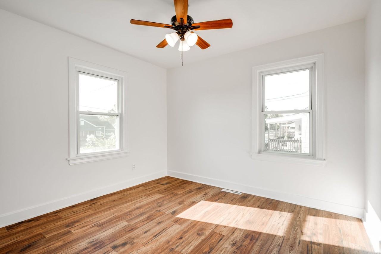 1511 Springvale Rd - Photo 6 of 14