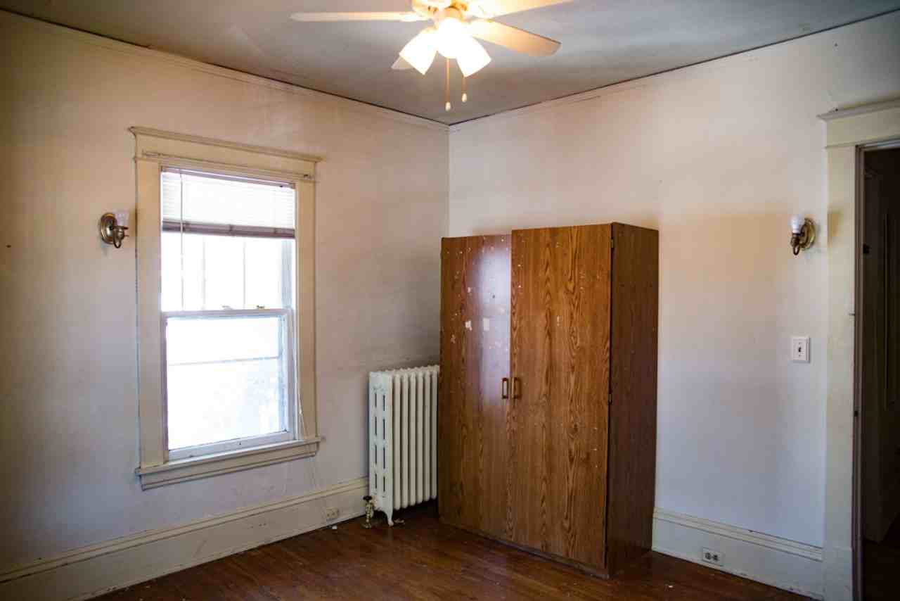 417-11TH - Photo 3 of 22