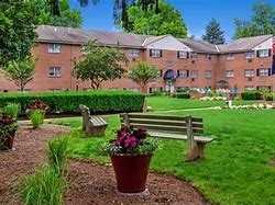 Lebanon Court - Photo 4 of 7