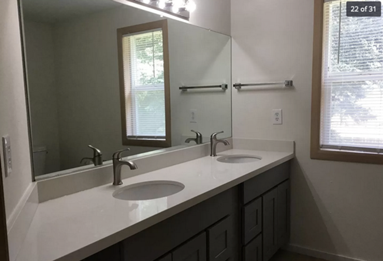 12681 Southwest 133rd Avenue - Photo 7 of 31