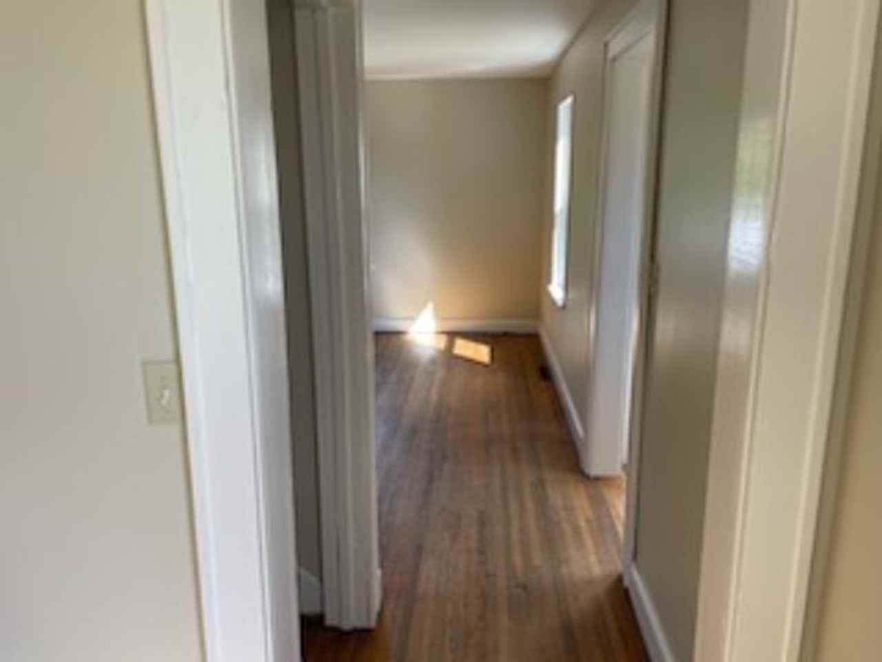 1317 N Lewis St - Photo 3 of 17