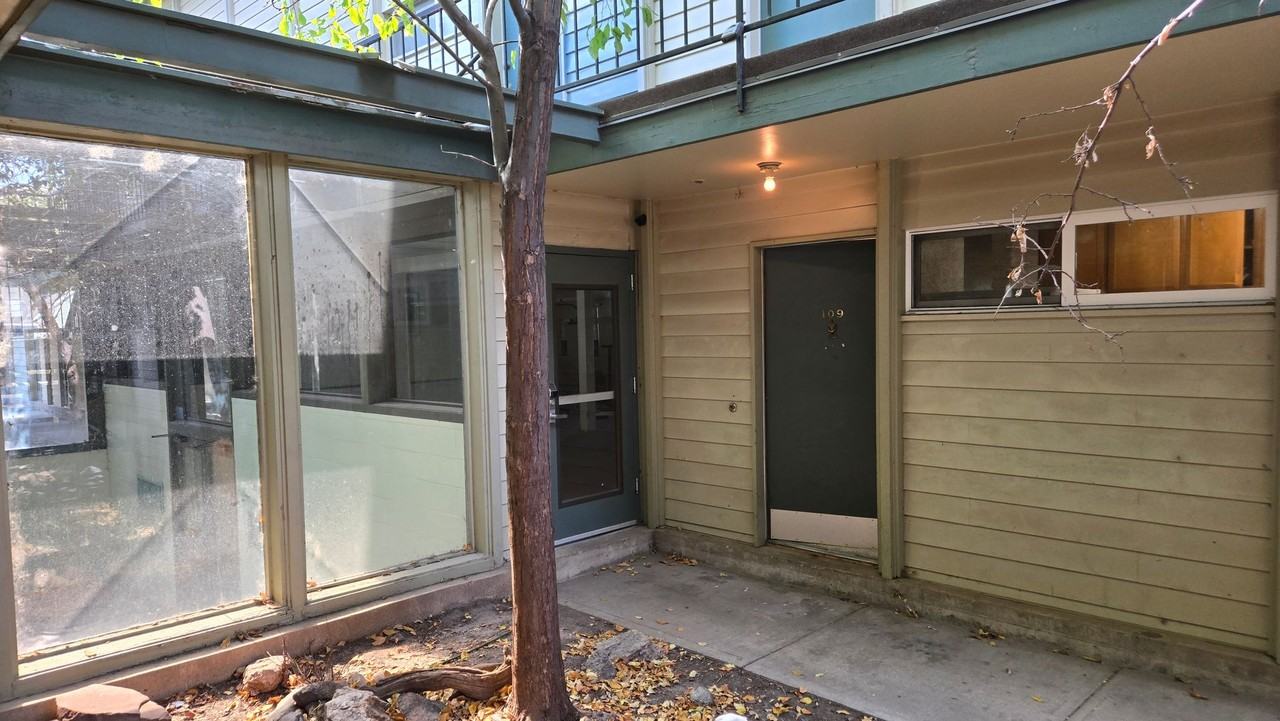 1842 Canyon Blvd - Photo 3 of 23
