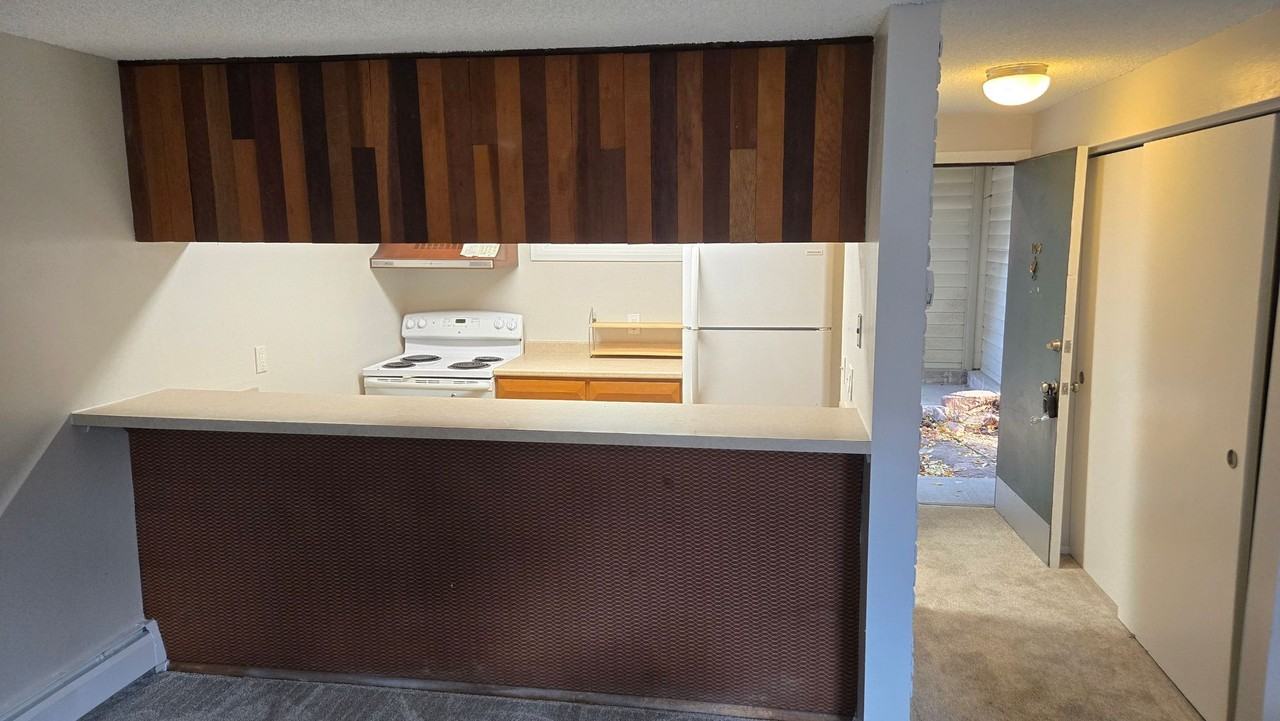 1842 Canyon Blvd - Photo 7 of 23