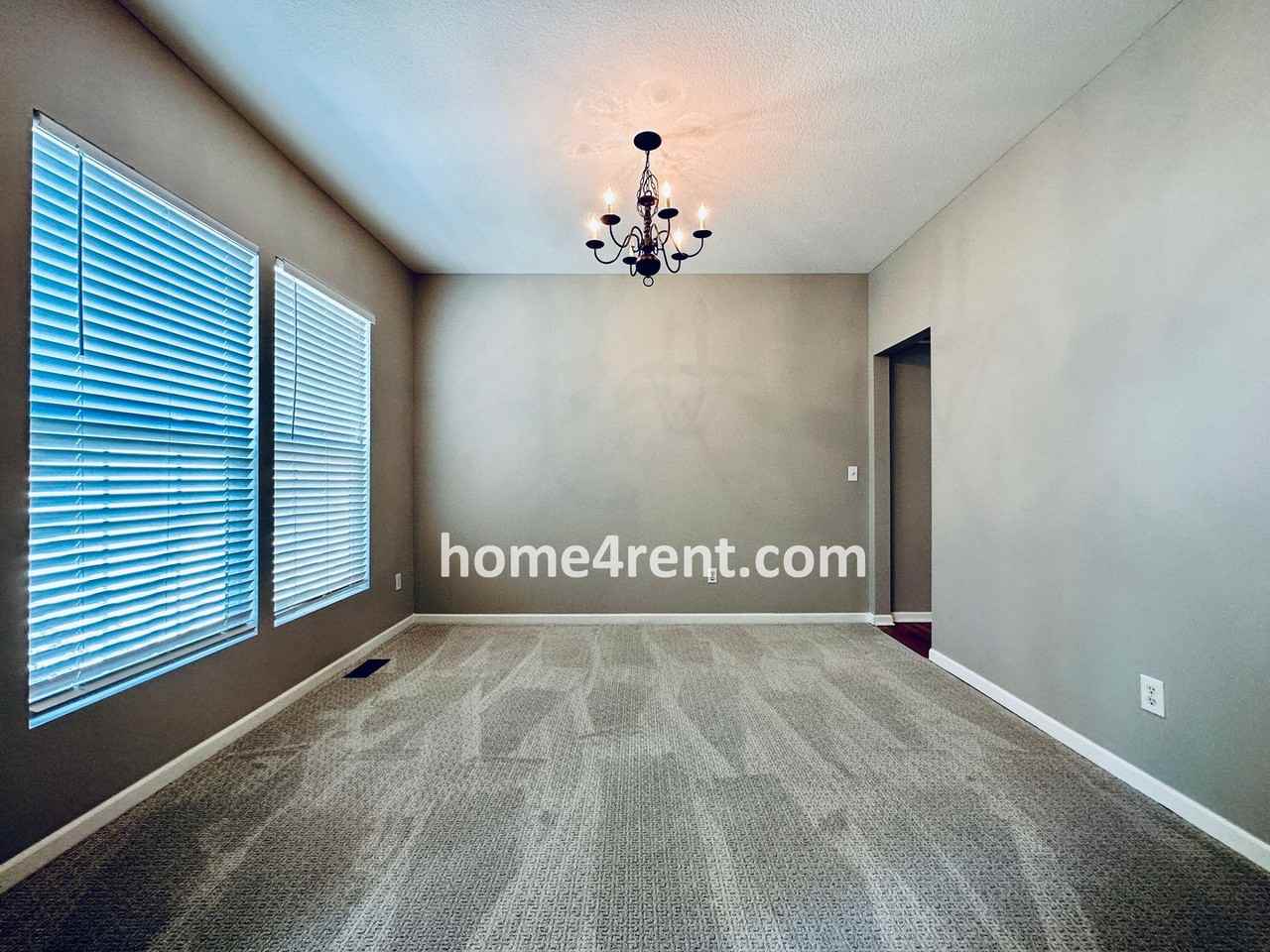 8719 Dunraven St - Photo 6 of 50