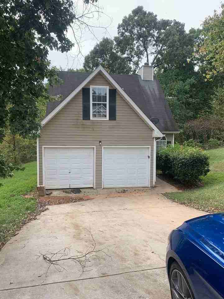 3243 Lodgepole Ct - Photo 2 of 16