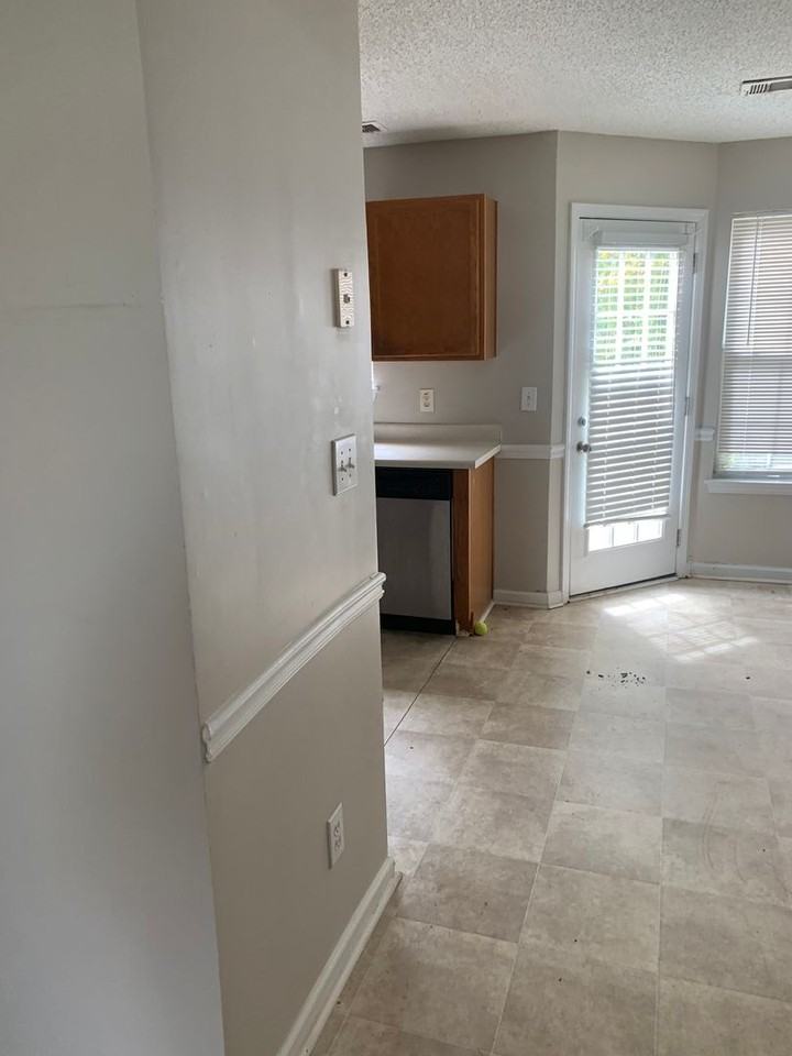 3243 Lodgepole Ct - Photo 3 of 16