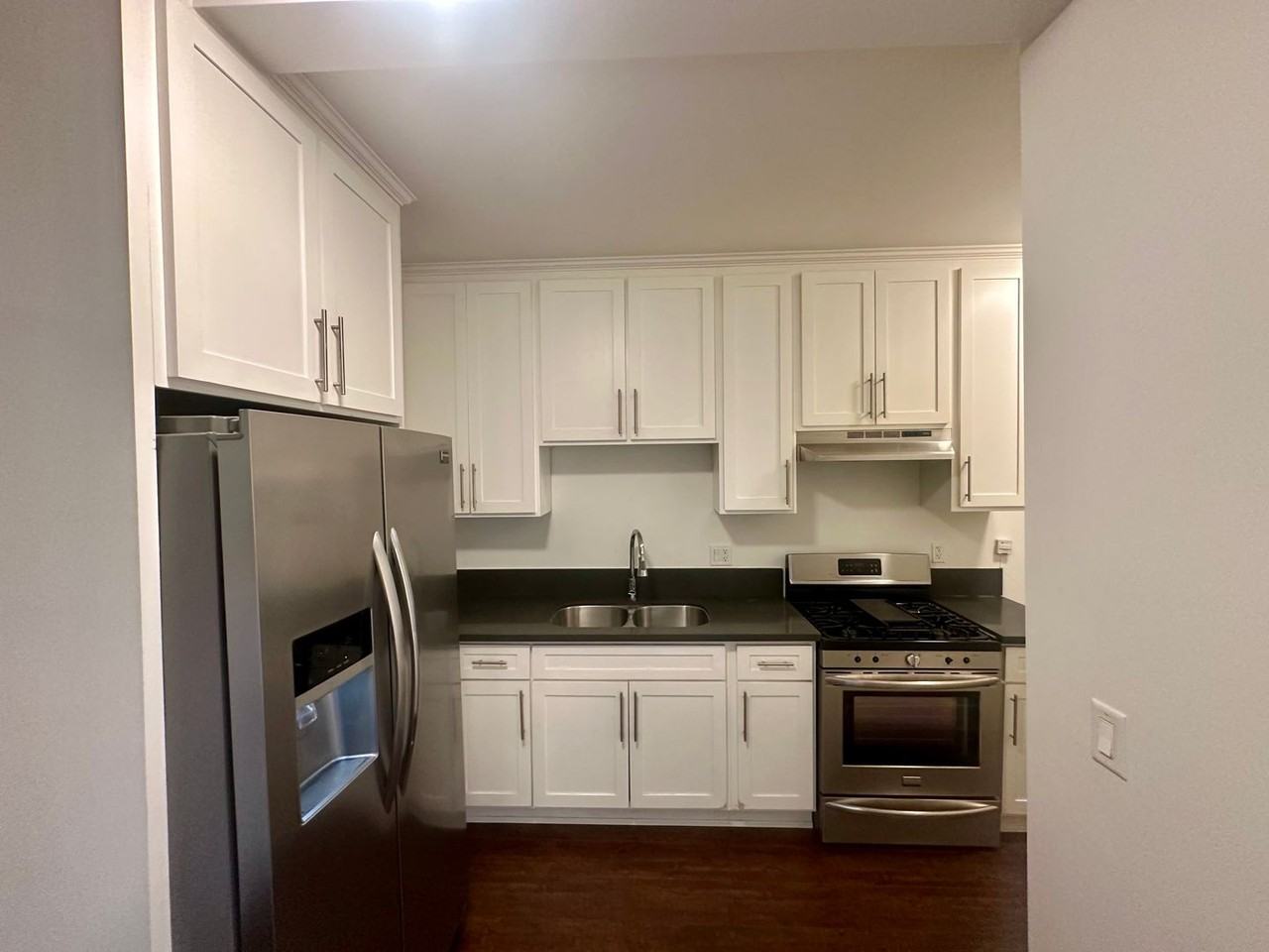 5957 BARTON AVE - Photo 5 of 36