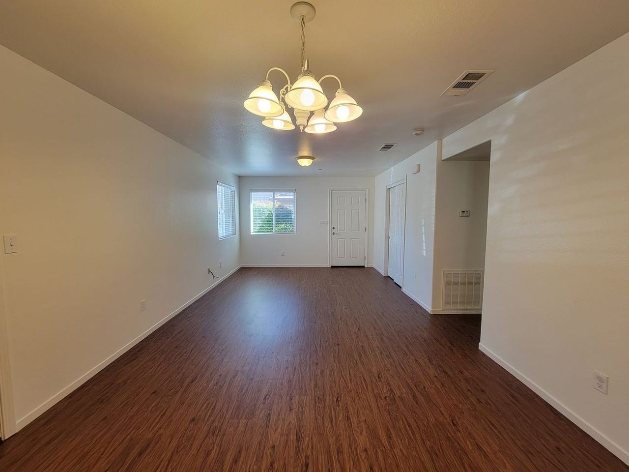 2221-27  W. Lark - Photo 2 of 7