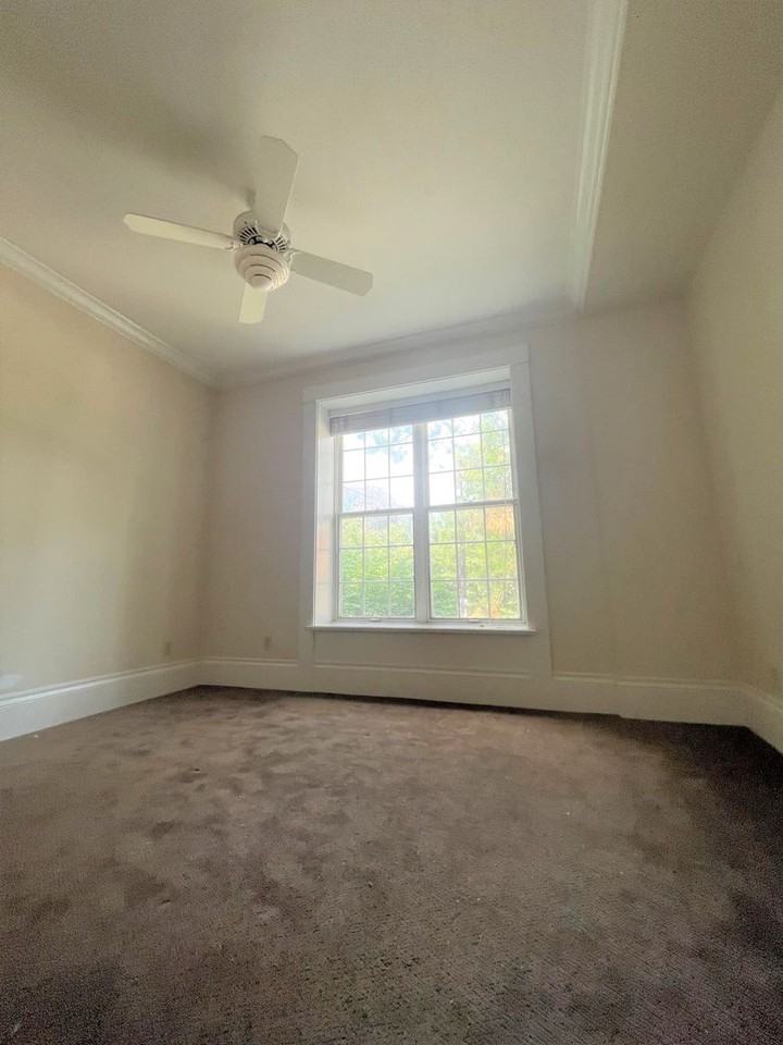 1308 Geddes Ave - Photo 5 of 26