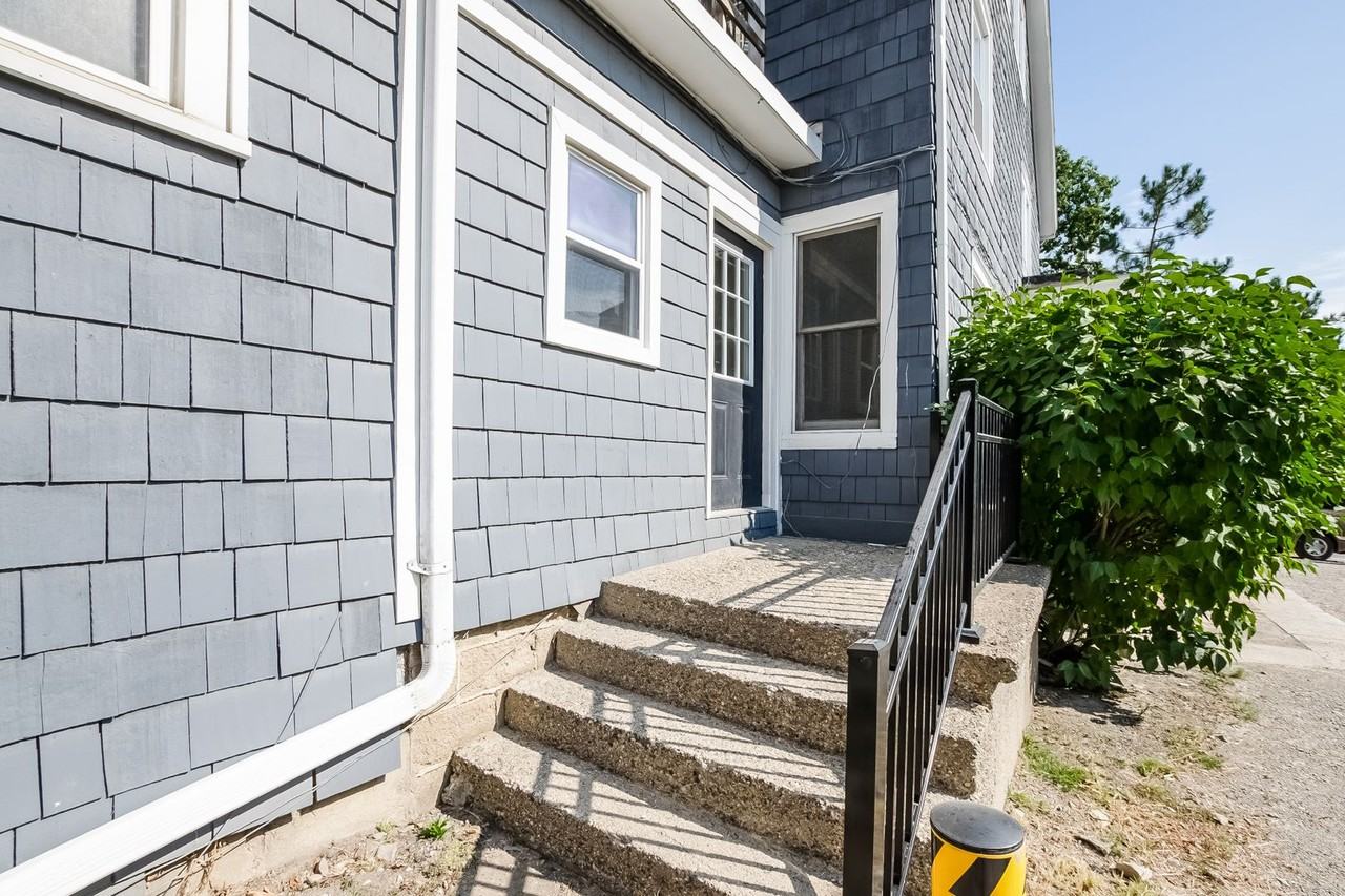 The Frisinger House - Photo 3 of 50