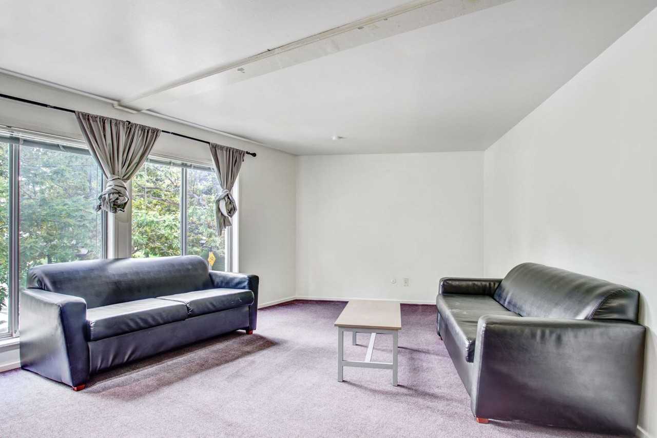 Charter House - Photo 3 of 26