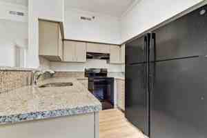 featured image of 616 Monroe St