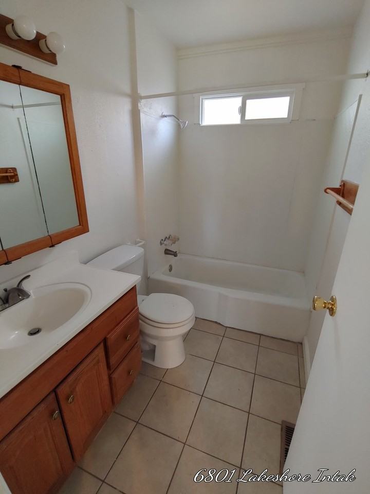 6801 Lakeshore Blvd - Photo 7 of 8