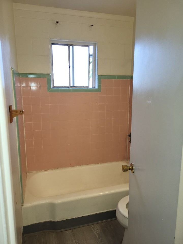 917 Willow St - Photo 3 of 6