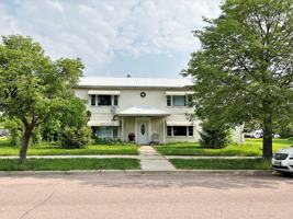 featured image of 612 E 11th Ave