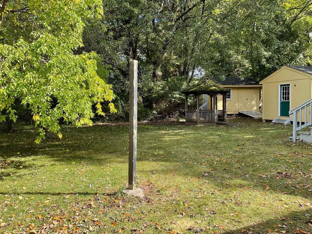 2 Eastview Dr - Photo 4 of 12