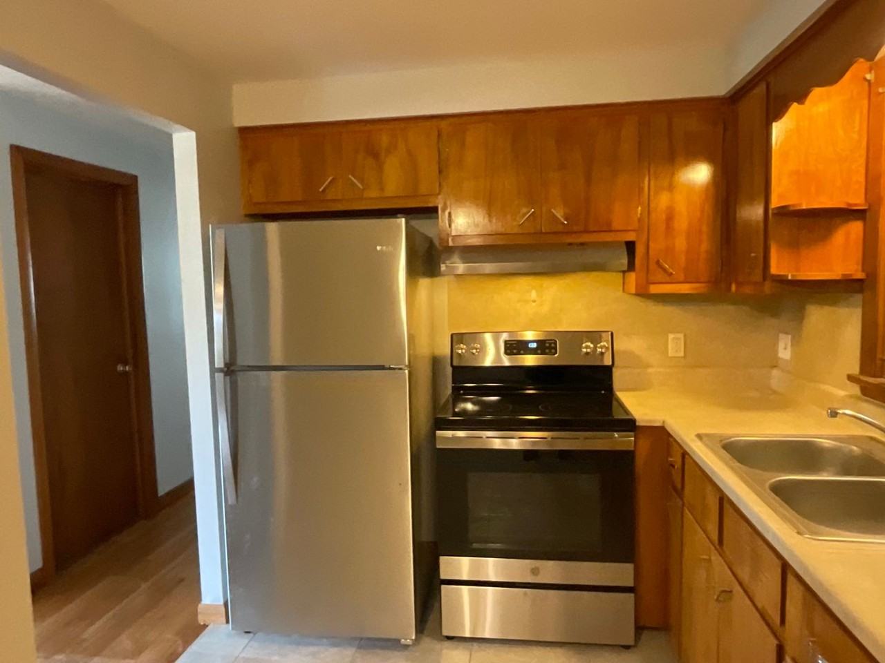 2 Eastview Dr - Photo 7 of 12