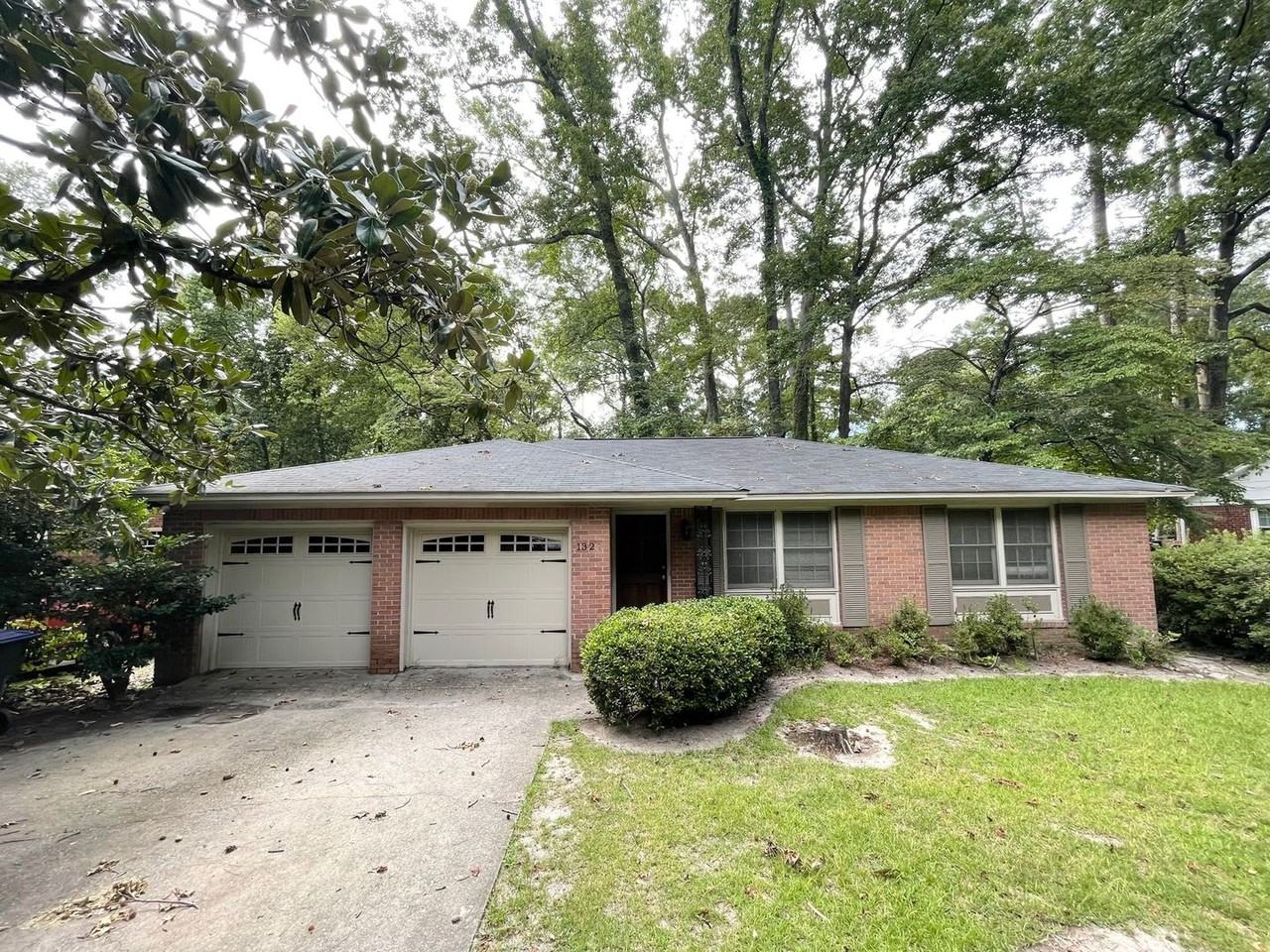 1327 Sunnyside Dr - Photo 2 of 15