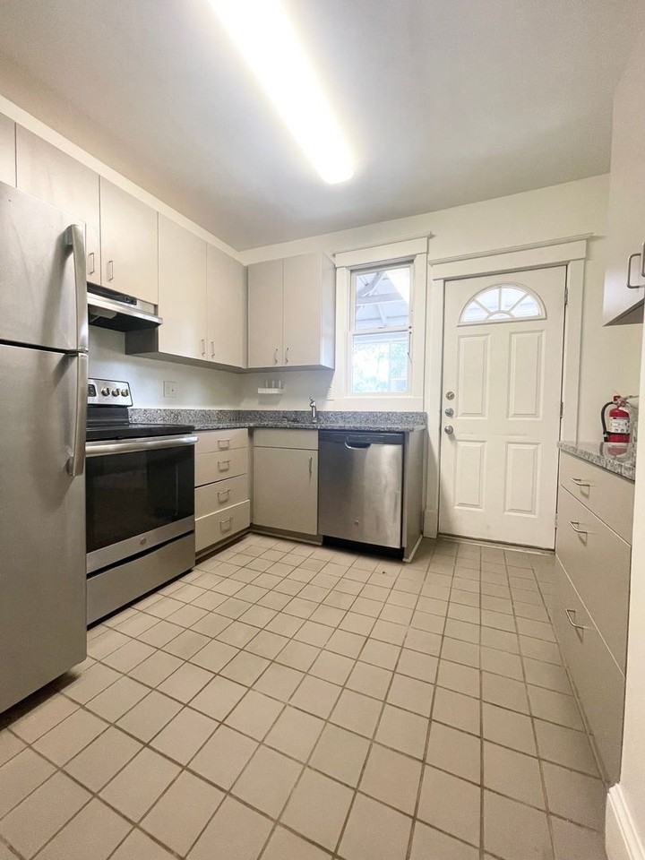 1304 Geddes Ave - Photo 3 of 18