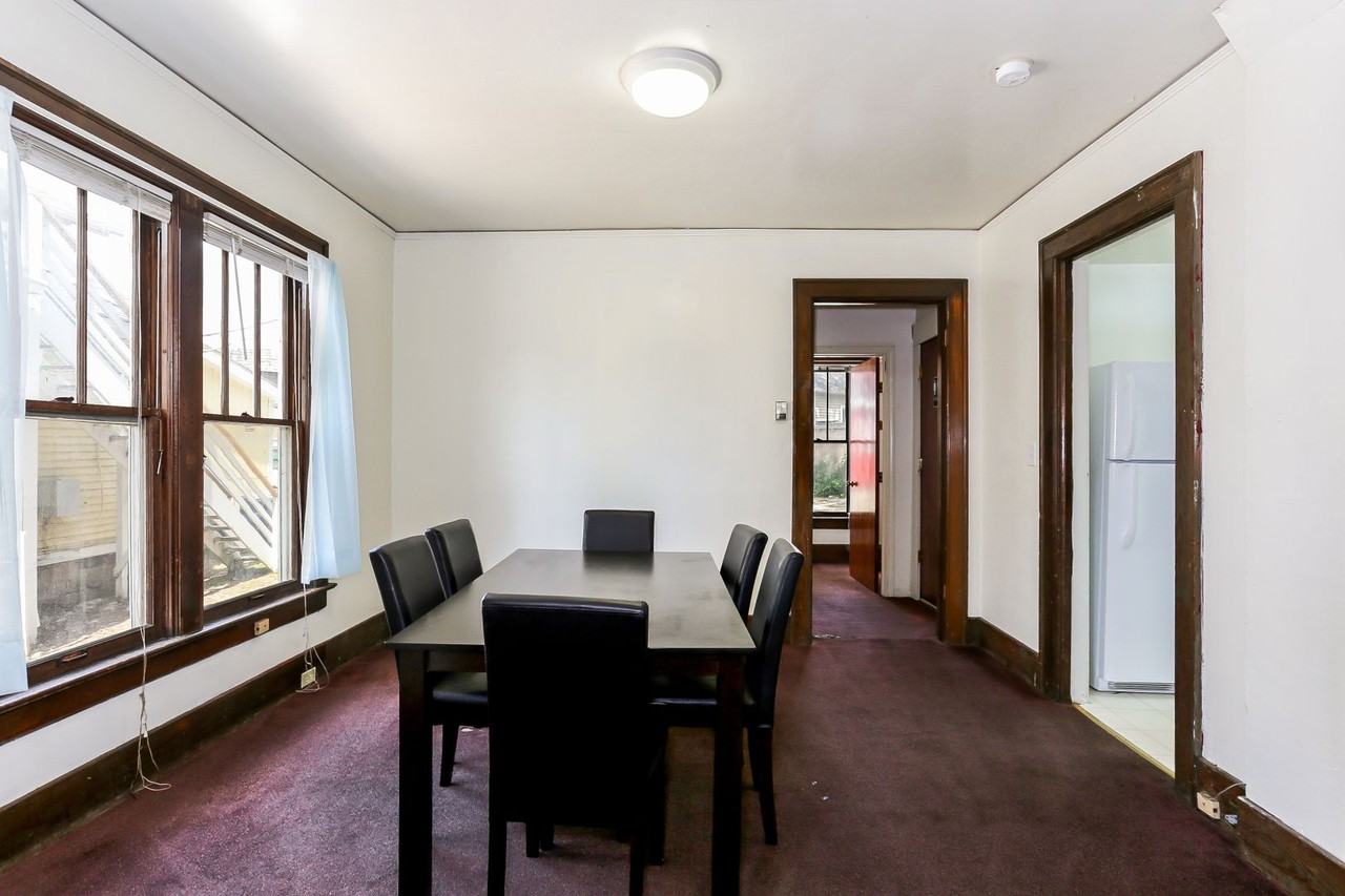 1315 Washtenaw Ave - Photo 7 of 27