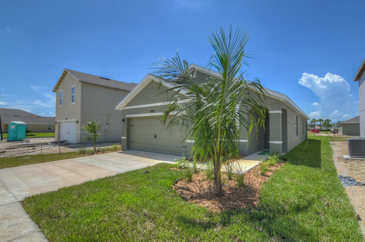 11218 Sw Sophronia St - Photo 2 of 30