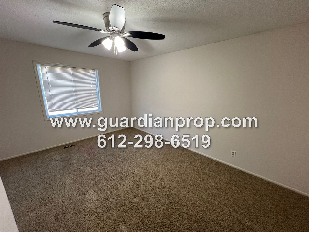 2490 Woodbridge St - Photo 7 of 14
