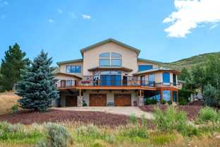 595 S Foothill Dr - Photo 1 of 1