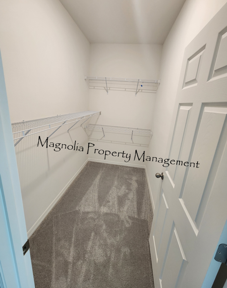 768 Richmond Estate Ave - Photo 3 of 12