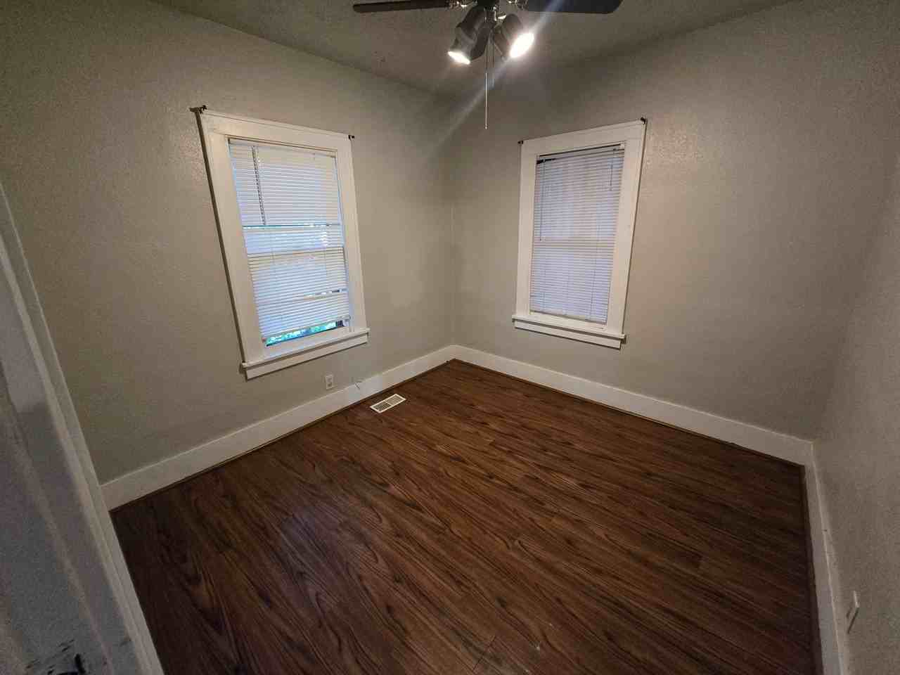 2419 S Newton St - Photo 2 of 8