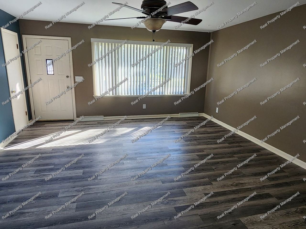 510 Apache Ln - Photo 2 of 15