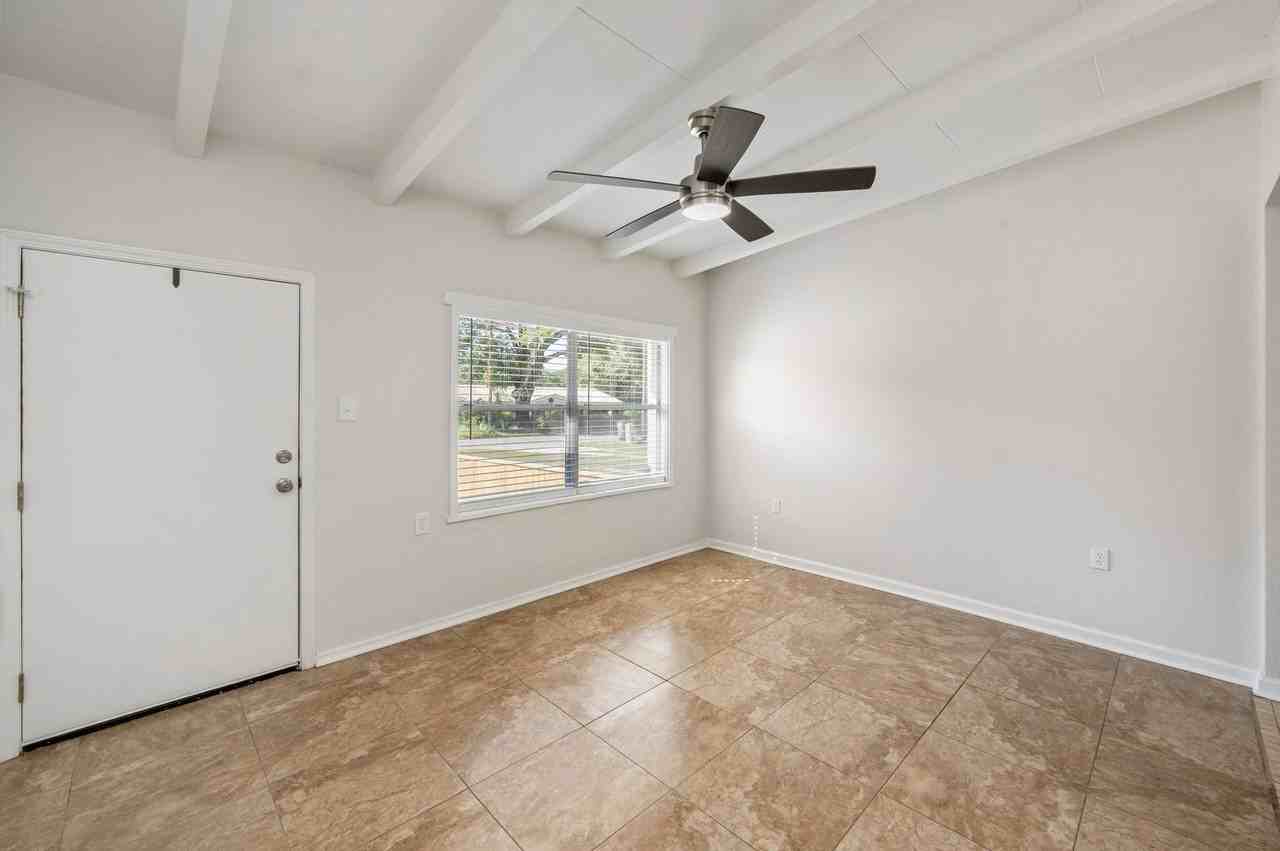 312 Washington Ave Apt B - Photo 7 of 22