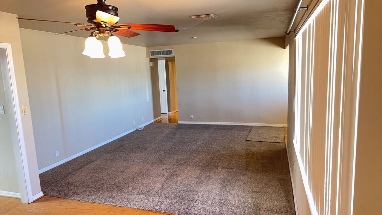 8329 E Osborn Rd - Photo 6 of 37