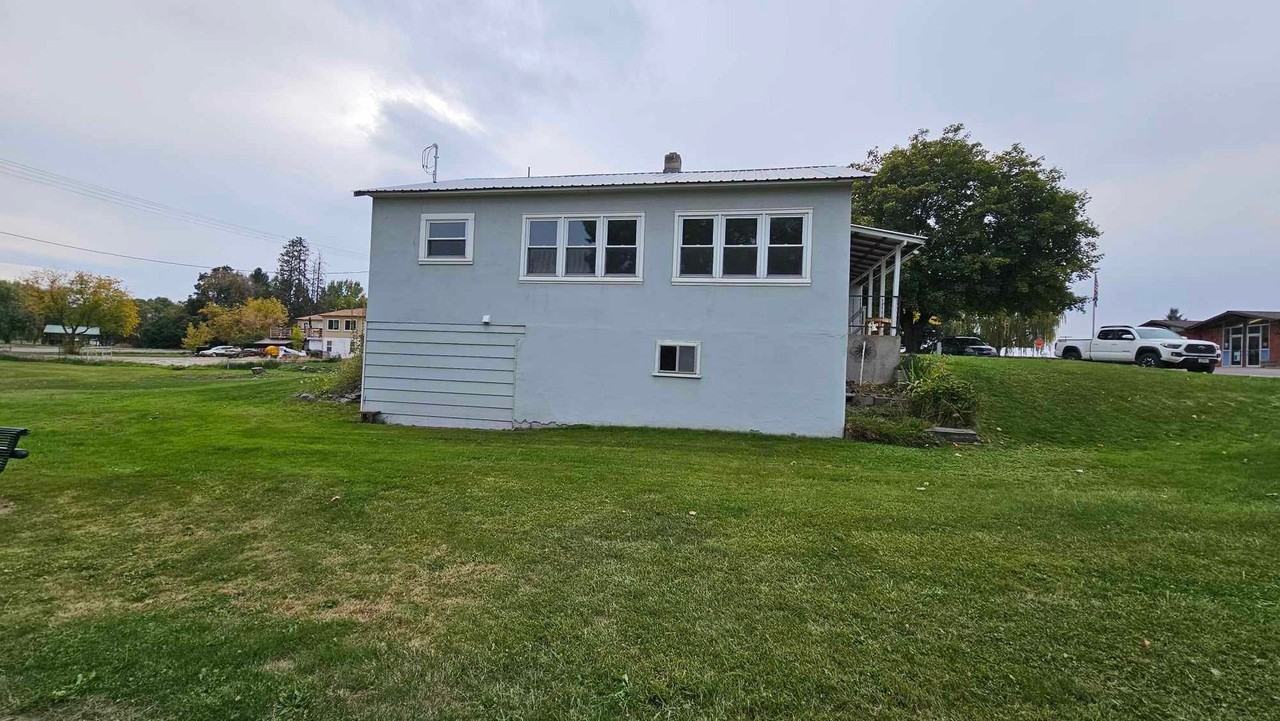 213 Adams St Sw - Photo 2 of 18