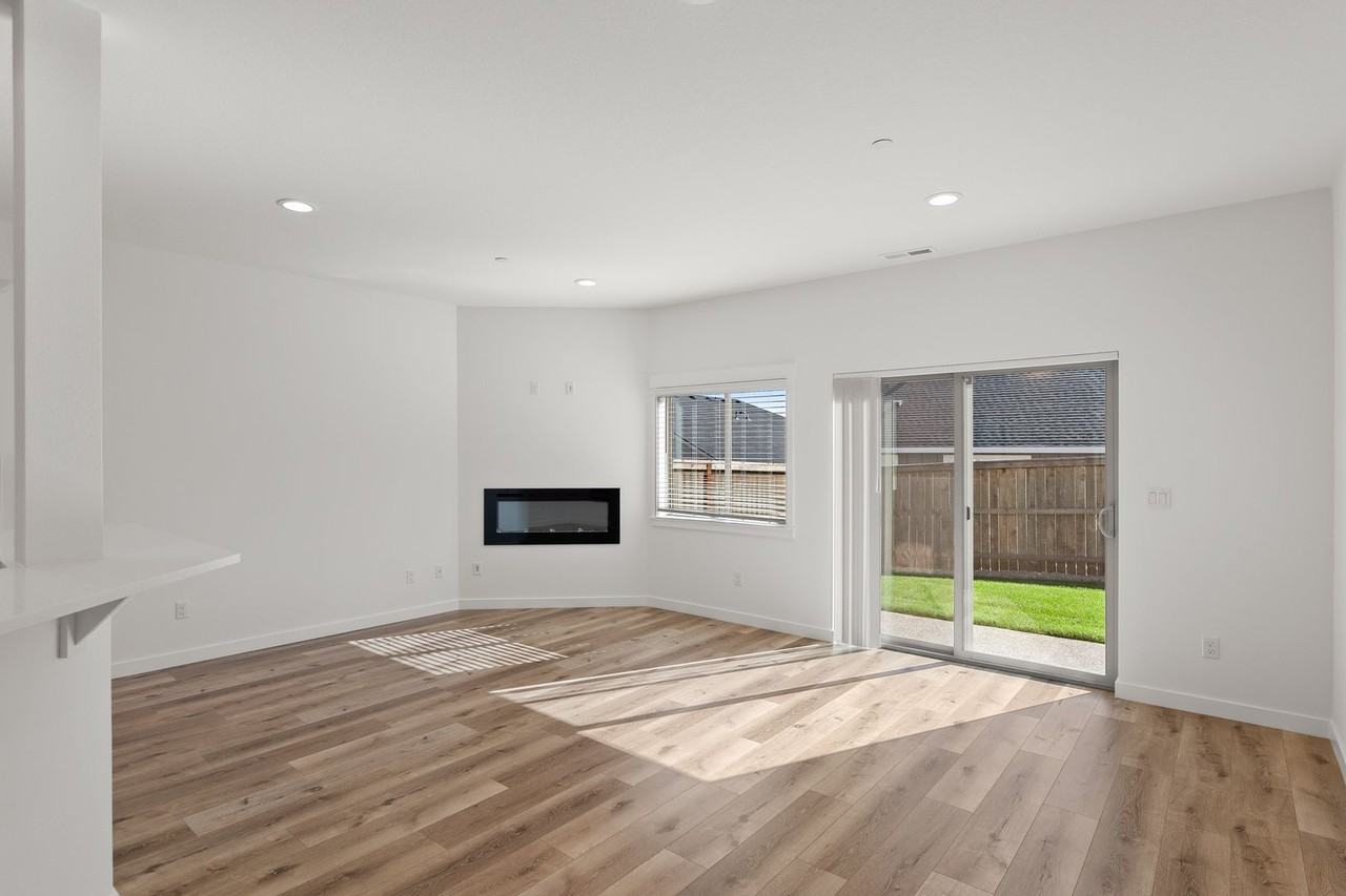 16740 16740 SE Rebstock Ln - Photo 4 of 28