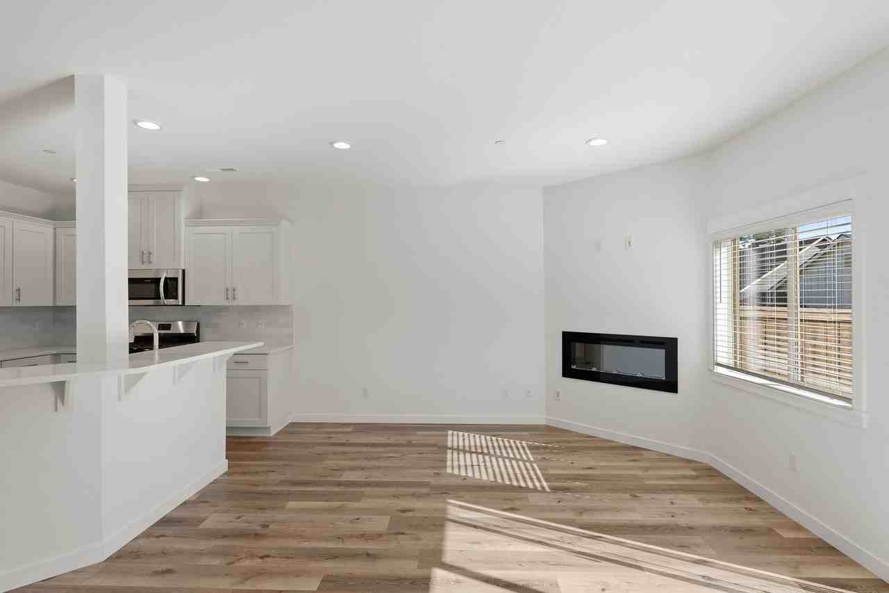 16740 16740 SE Rebstock Ln - Photo 5 of 28