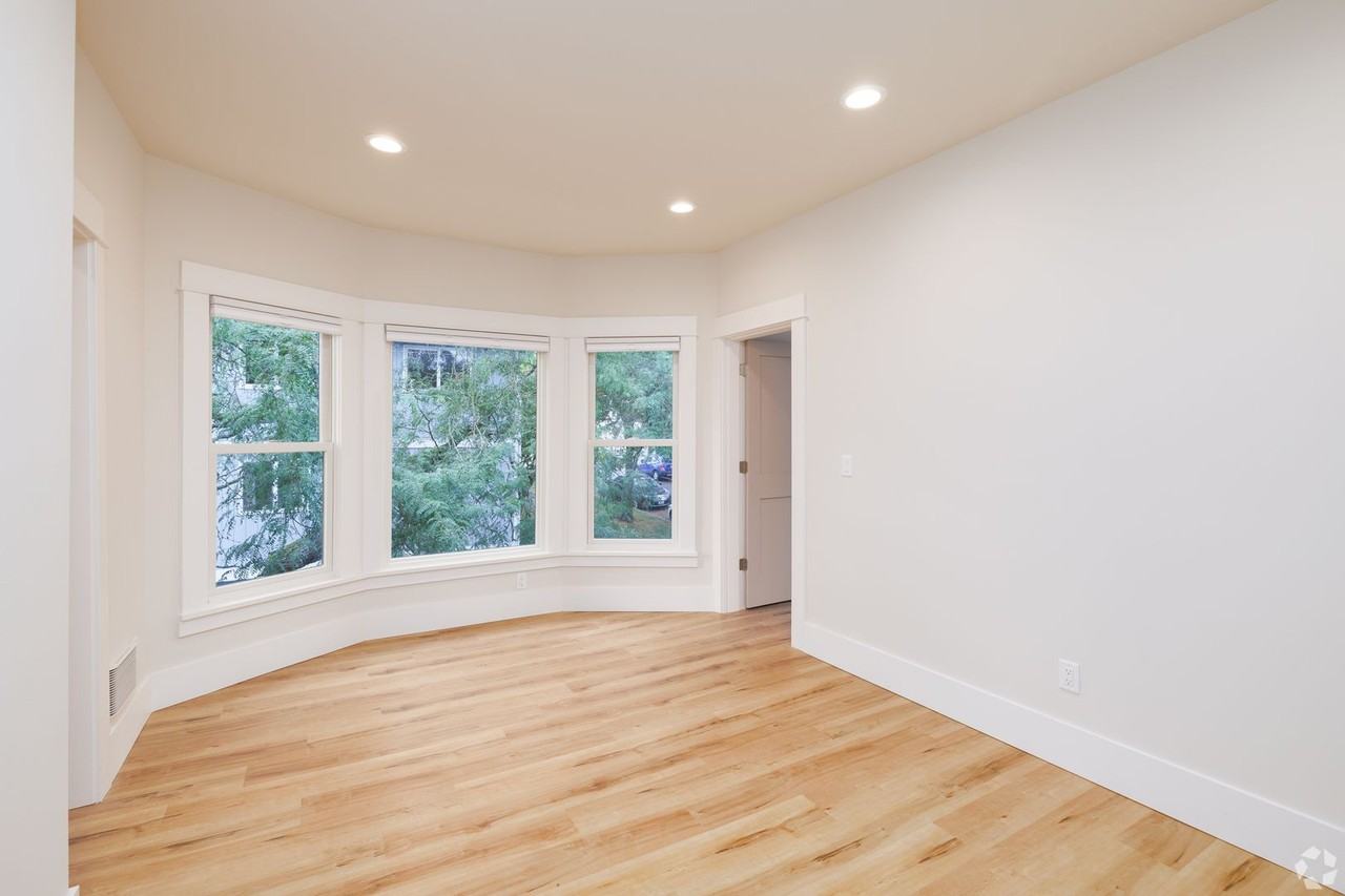 2123 E James St - Photo 7 of 10