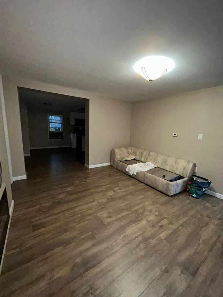 12 Chapel St - Photo 3 of 20