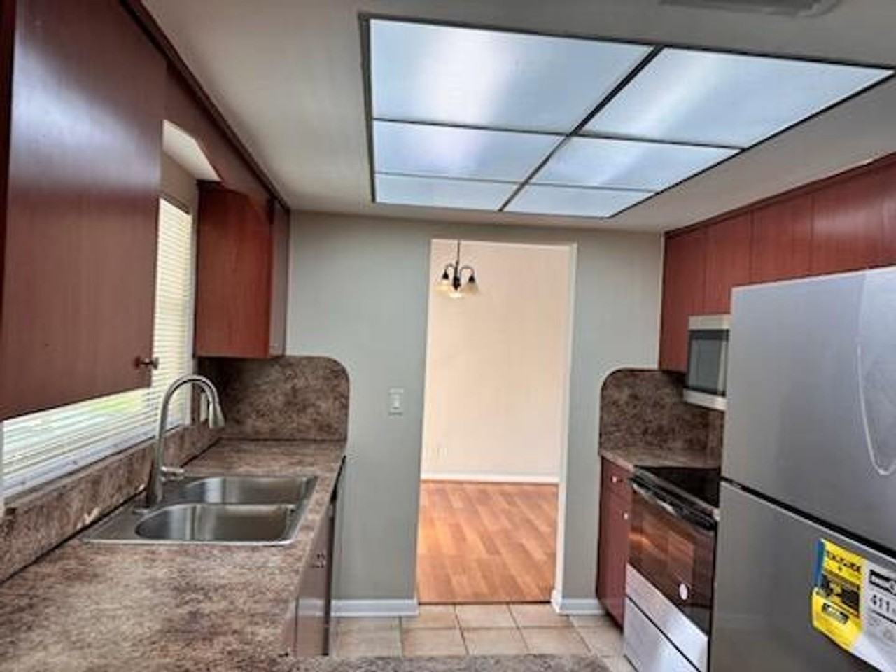 1164 Sw 27th Ave - Photo 2 of 18