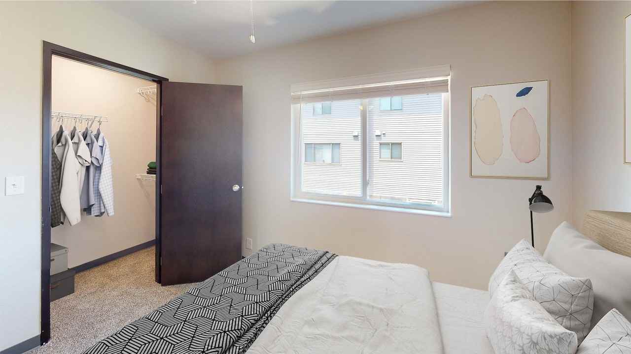 208 S. Hyland - Photo 5 of 8