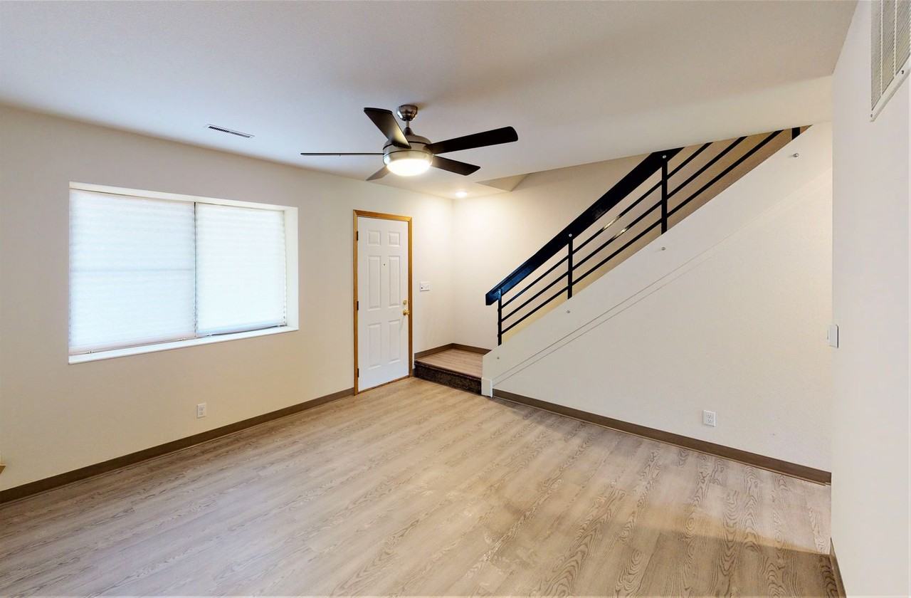 214 S. Hyland - Photo 2 of 14