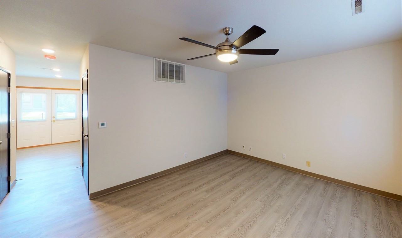 214 S. Hyland - Photo 4 of 14