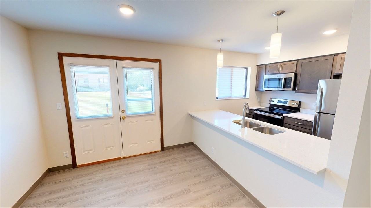 214 S. Hyland - Photo 5 of 14
