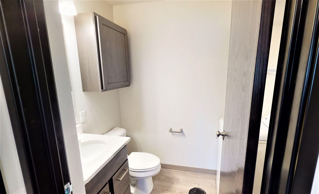 214 S. Hyland - Photo 7 of 14