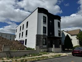 featured image of 124 Putnam St