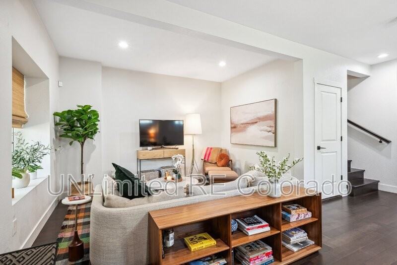 1732 S Pennsylvania St - Photo 7 of 35