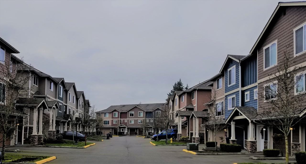 15319 Ash Way - Photo 3 of 3