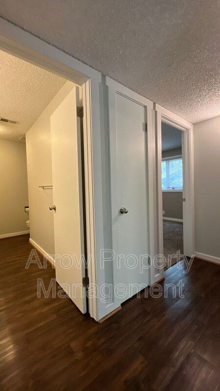 320 Lincoln St #6 - Photo 6 of 13