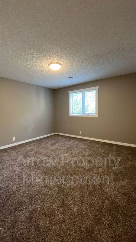 320 Lincoln St #6 - Photo 7 of 13