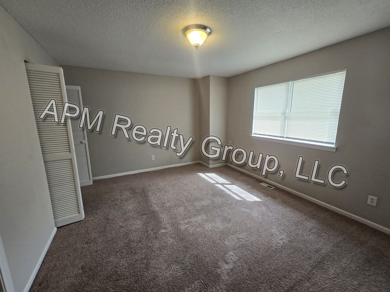 1728 Springwoods Lake Dr - Photo 3 of 12